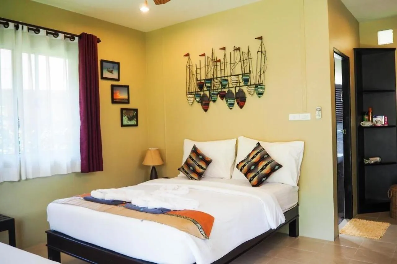 Lanta Castaway Beach Resort Ko Lanta