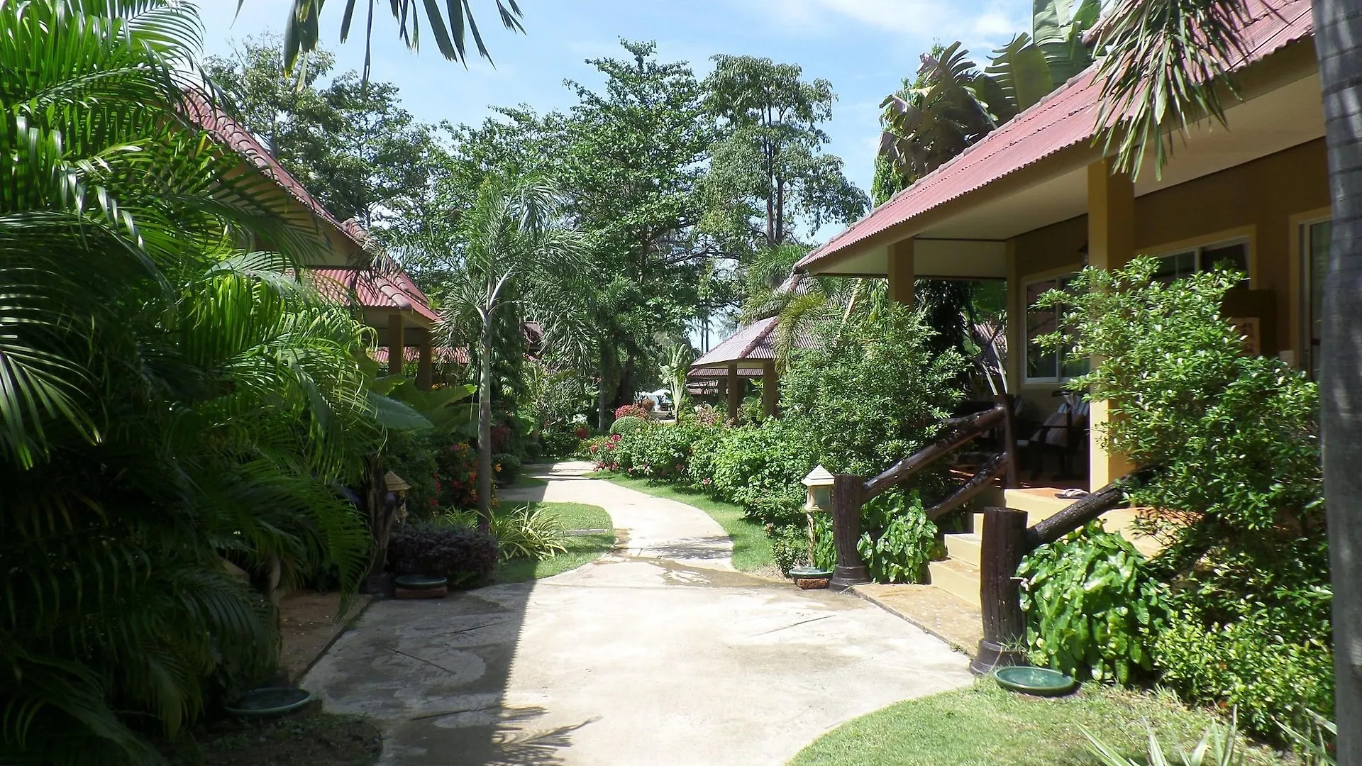 Lanta Castaway Beach Resort Koh Lanta