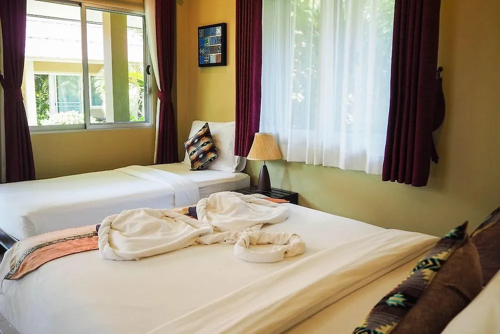 ***  Lanta Castaway Beach Resort Koh Lanta Thailand