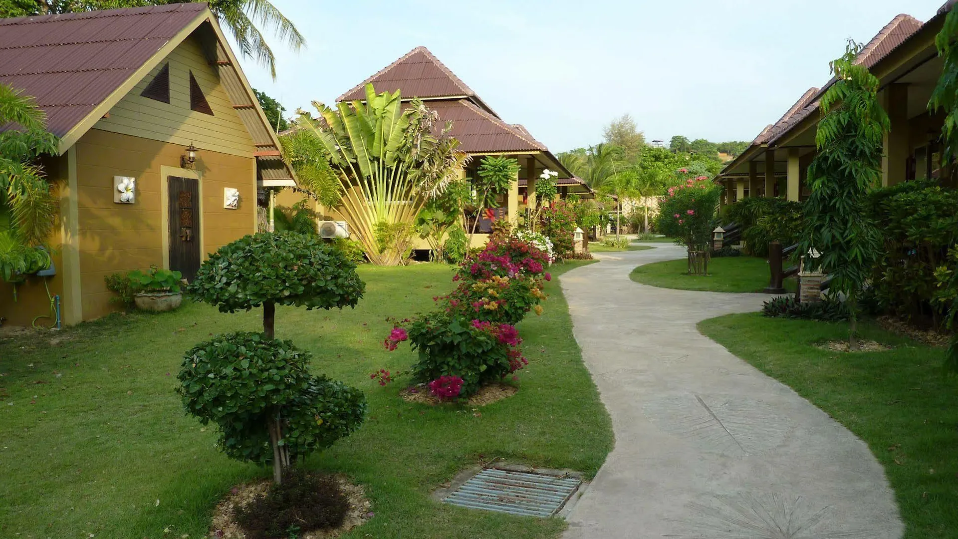 Lanta Castaway Beach Resort Koh Lanta 3*,  Thailand