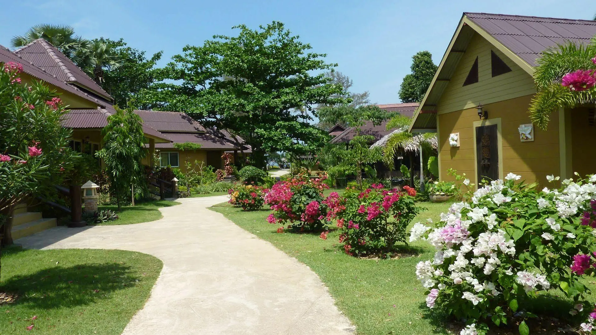 Lanta Castaway Beach Resort Koh Lanta